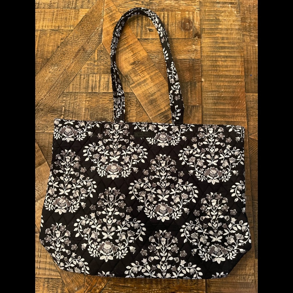 Vera Bradley Tote Bag- medium sized